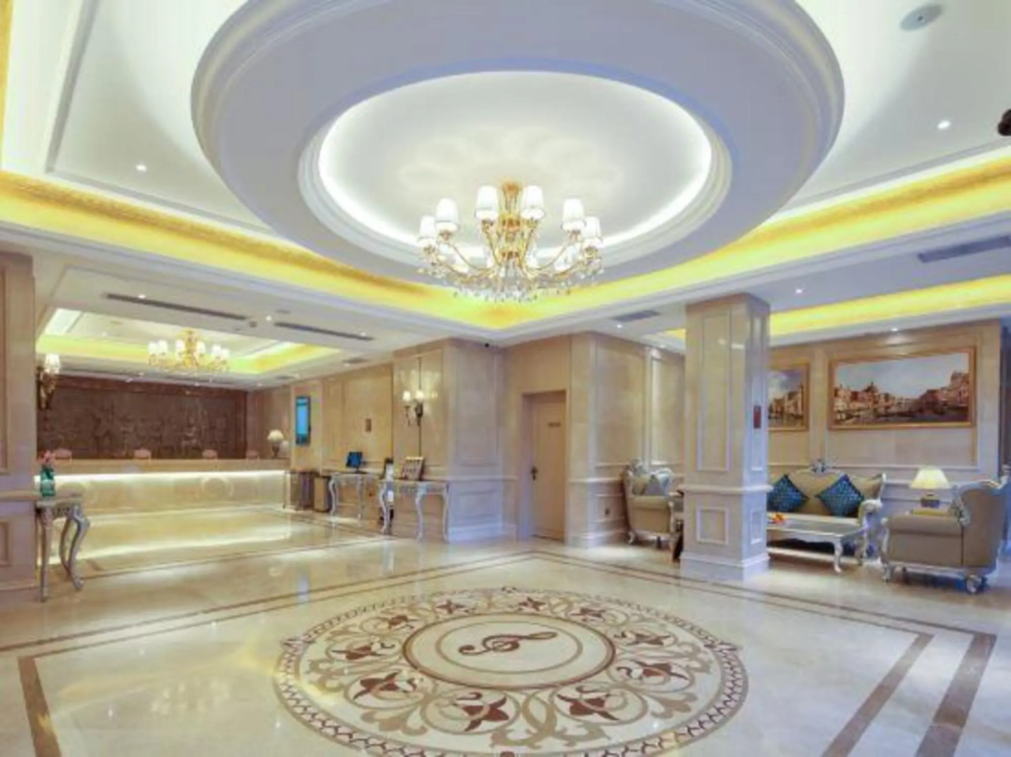 Vienna hote Ganzi 318 National Road Yajiang Bianch