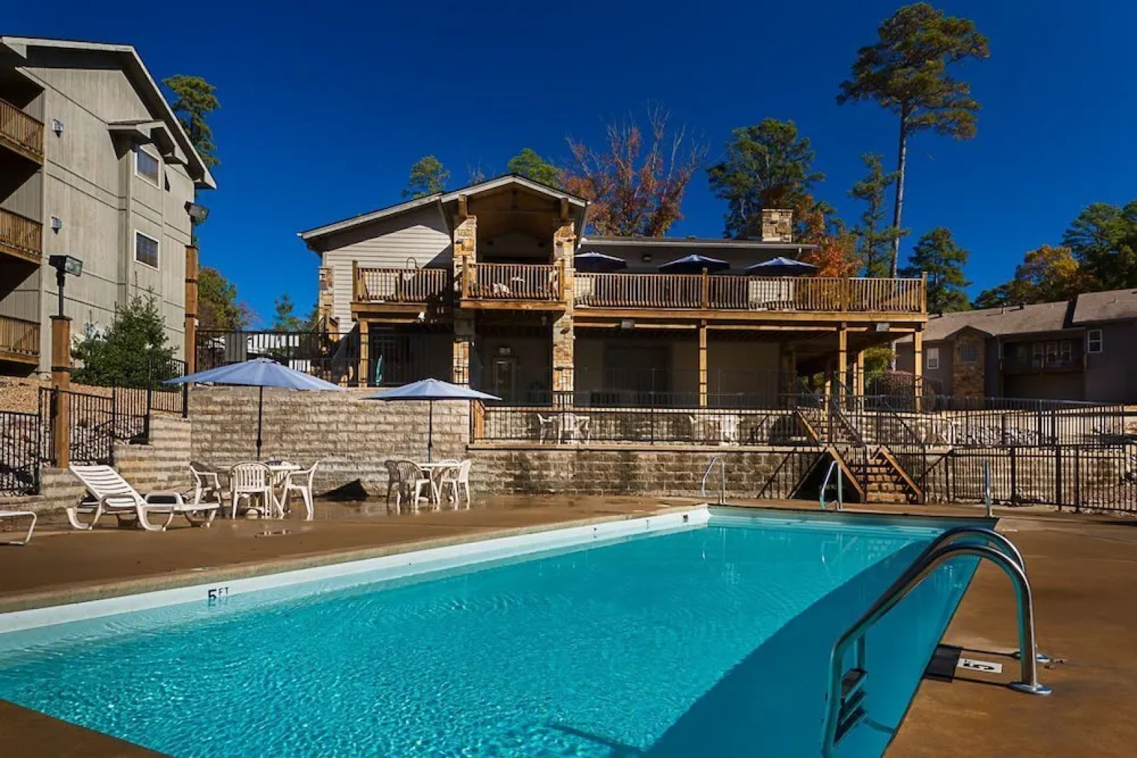 Festiva Los Largos at Hot Springs