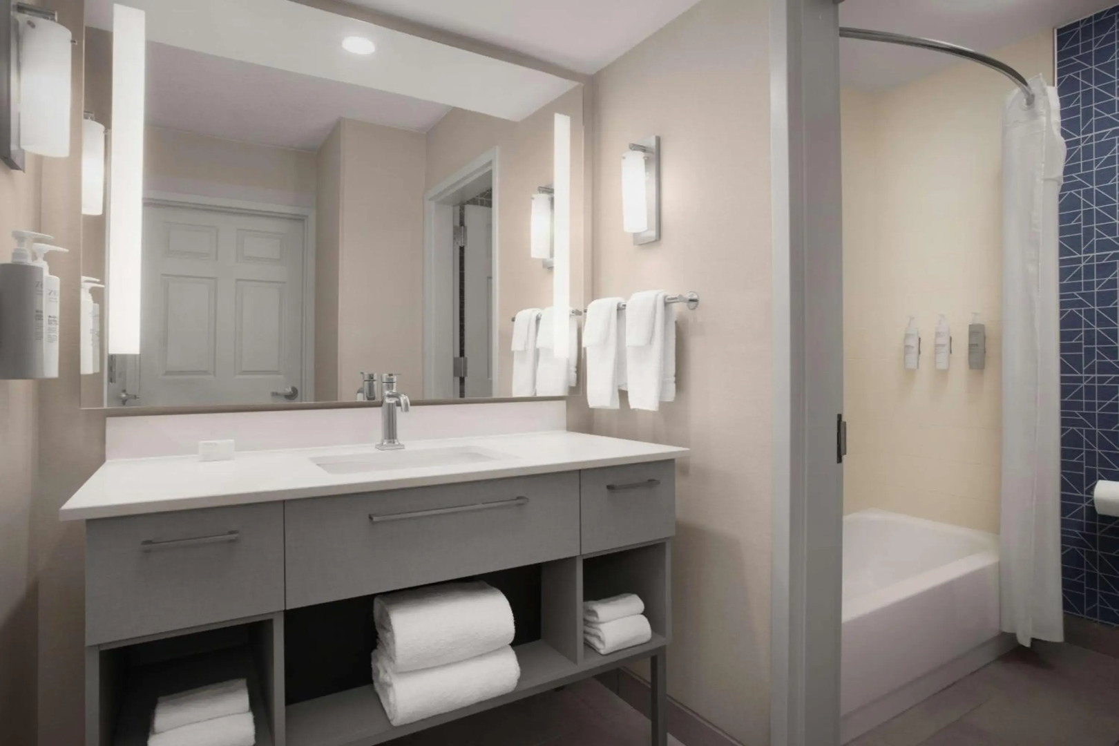 Homewood Suites by Hilton Alexandria / Pentagon South