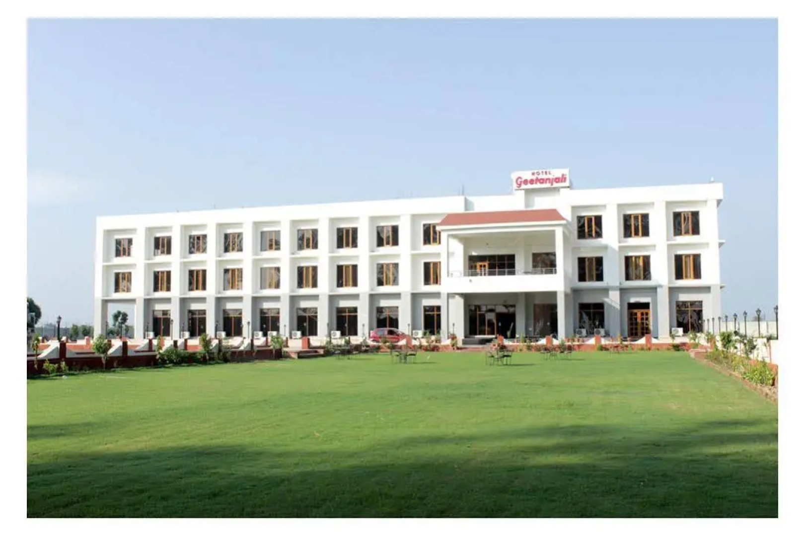 Geetanjali Hotel & Motel