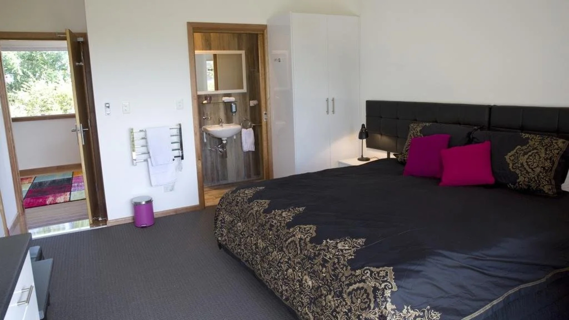 Everview Luxury Retreat