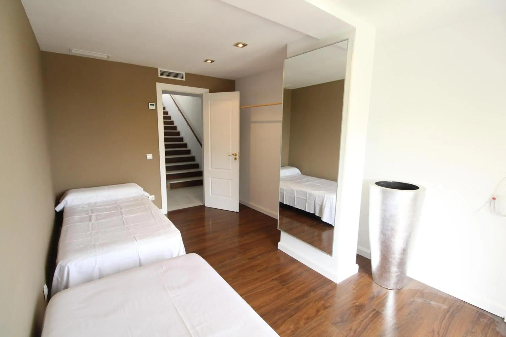 Villa Paradise , playa climatizada y privada a 10 minutos de Sitges