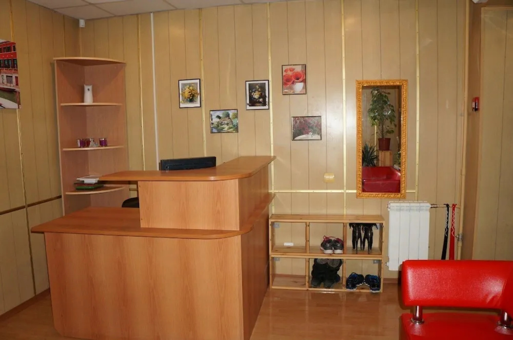 Жилое помещение Красный Диван