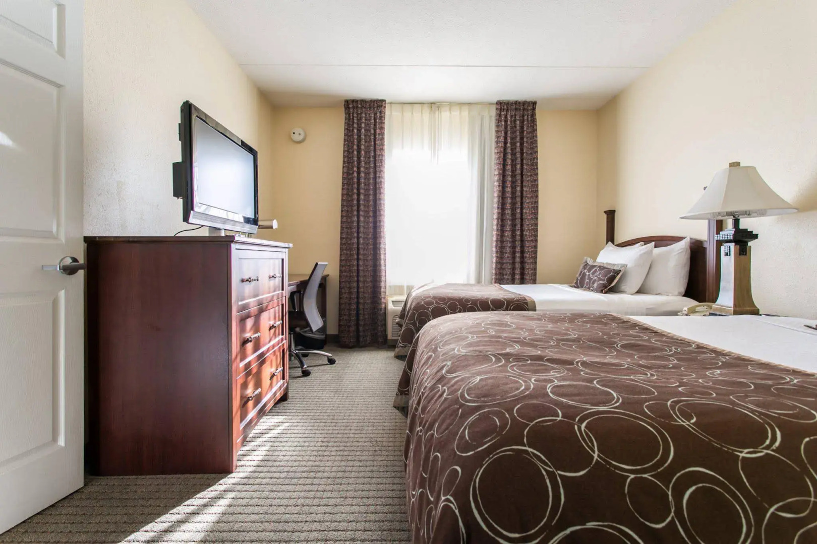 Staybridge Suites Chattanooga at Hamilton Place by IHG