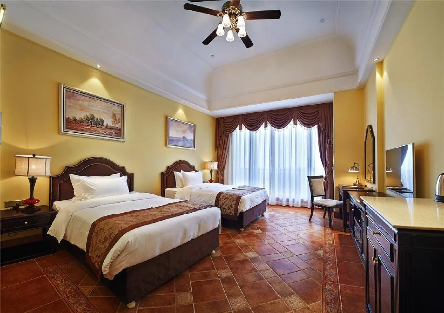 Danzhou Ha Wa Na Hotel