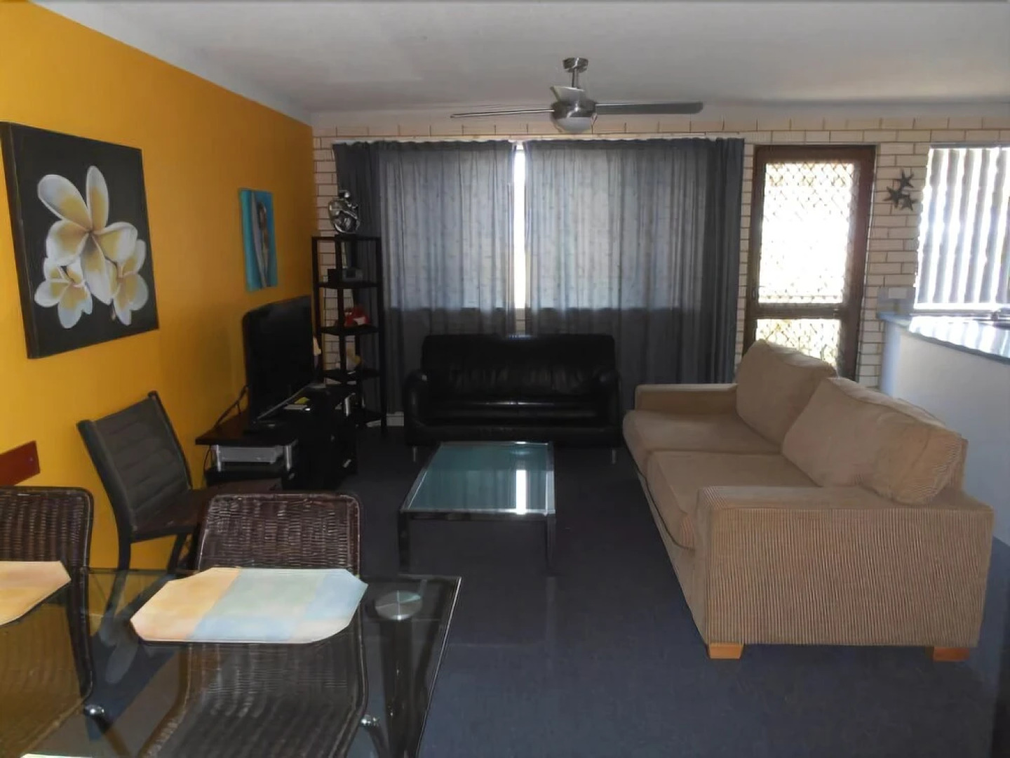 Beachside Court Holiday Apartments