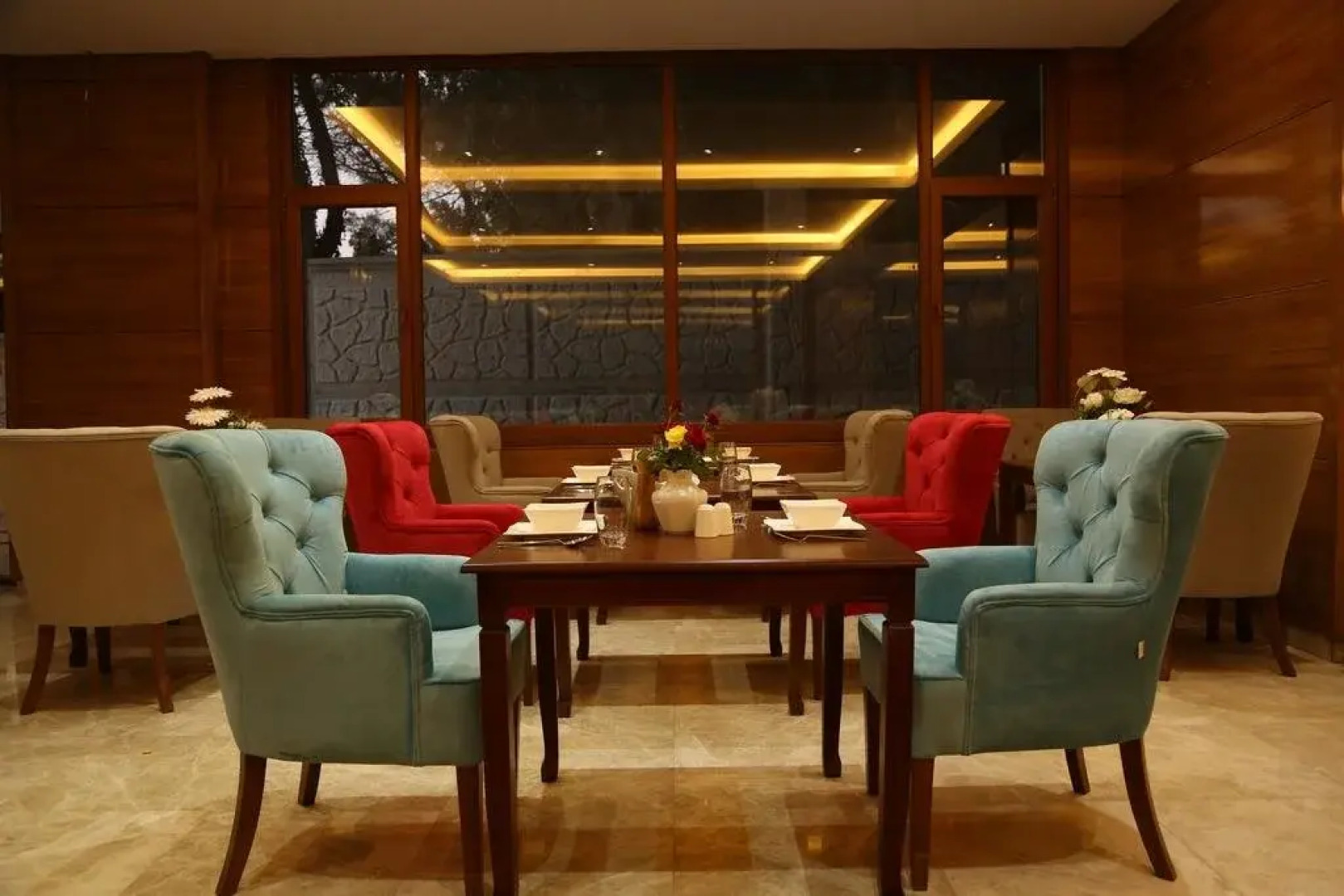 Sea Golden Hotel & Restaurant