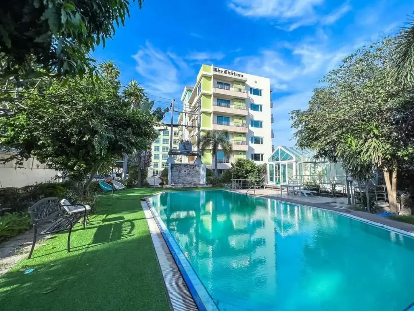 Chateau Vista Serviced apartment