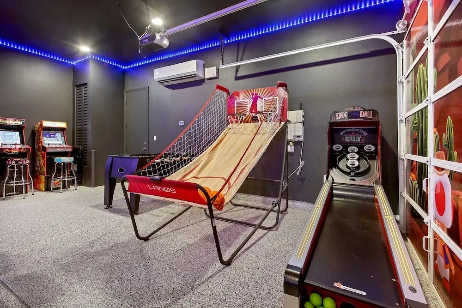 Wilder Out West: Luxury Pickleball, Mini Golf, & Game Room!