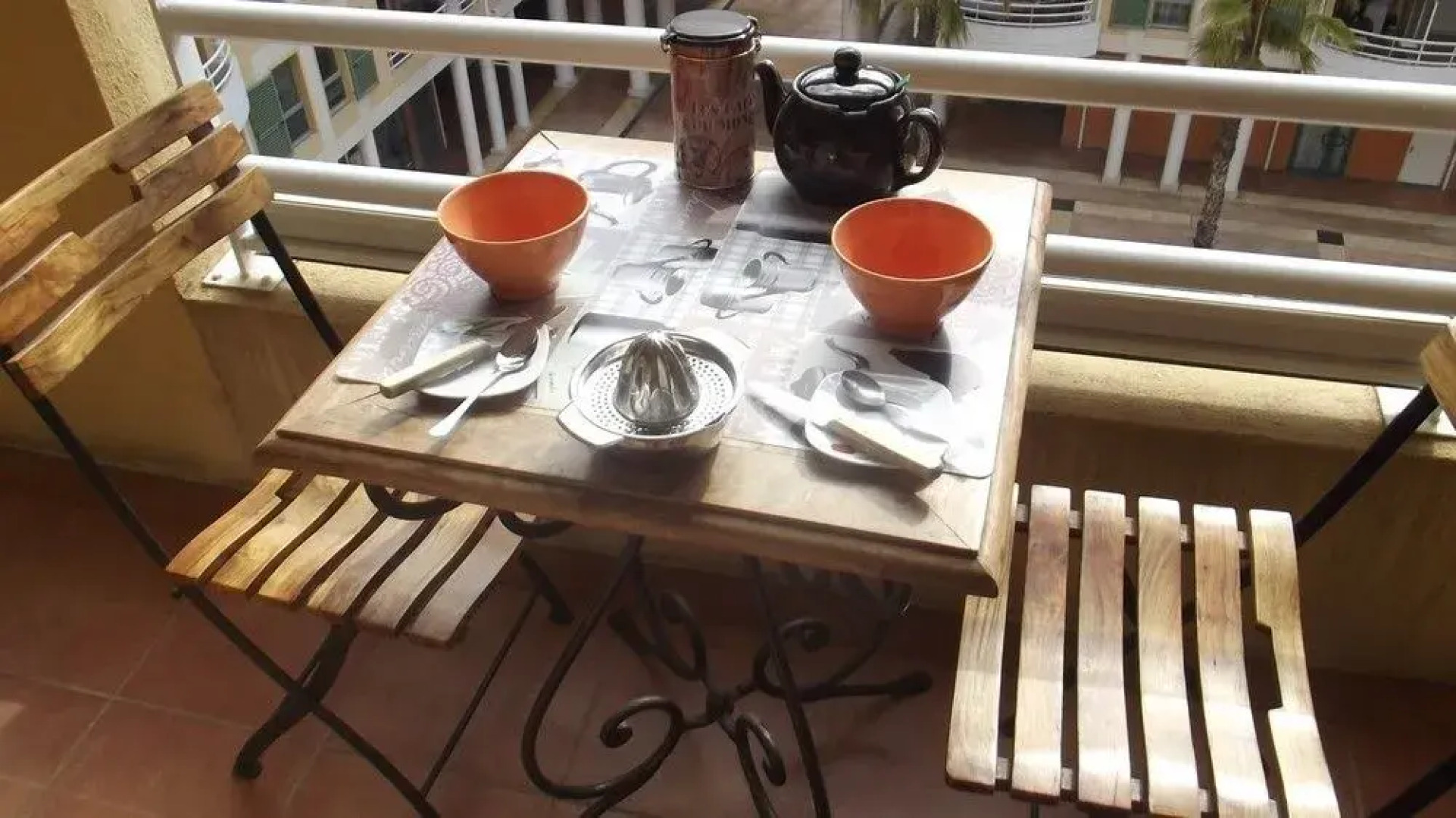 Appartement 4 personnes avec terrasse et parking quartier du Port de Nice