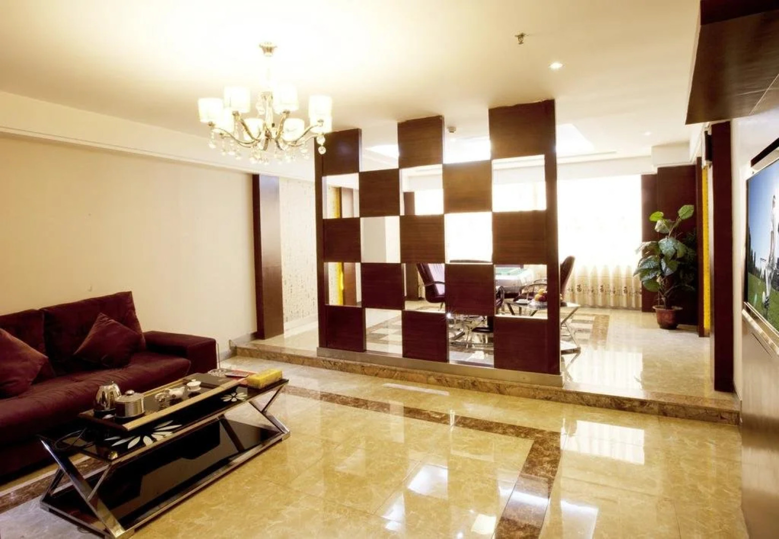 Shuanglong Plaza Hotel
