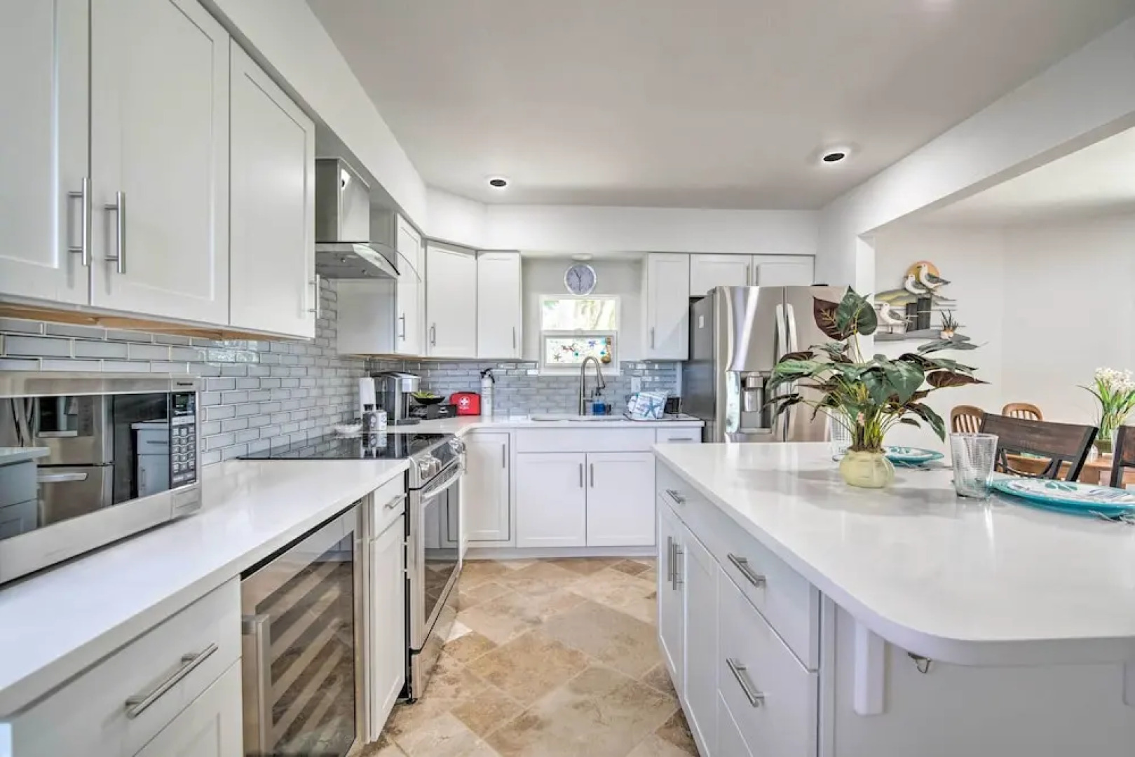 Remodeled Retreat on Homosassa River Canal!