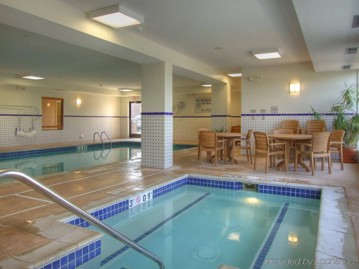 Hampton Inn Commerce Novi