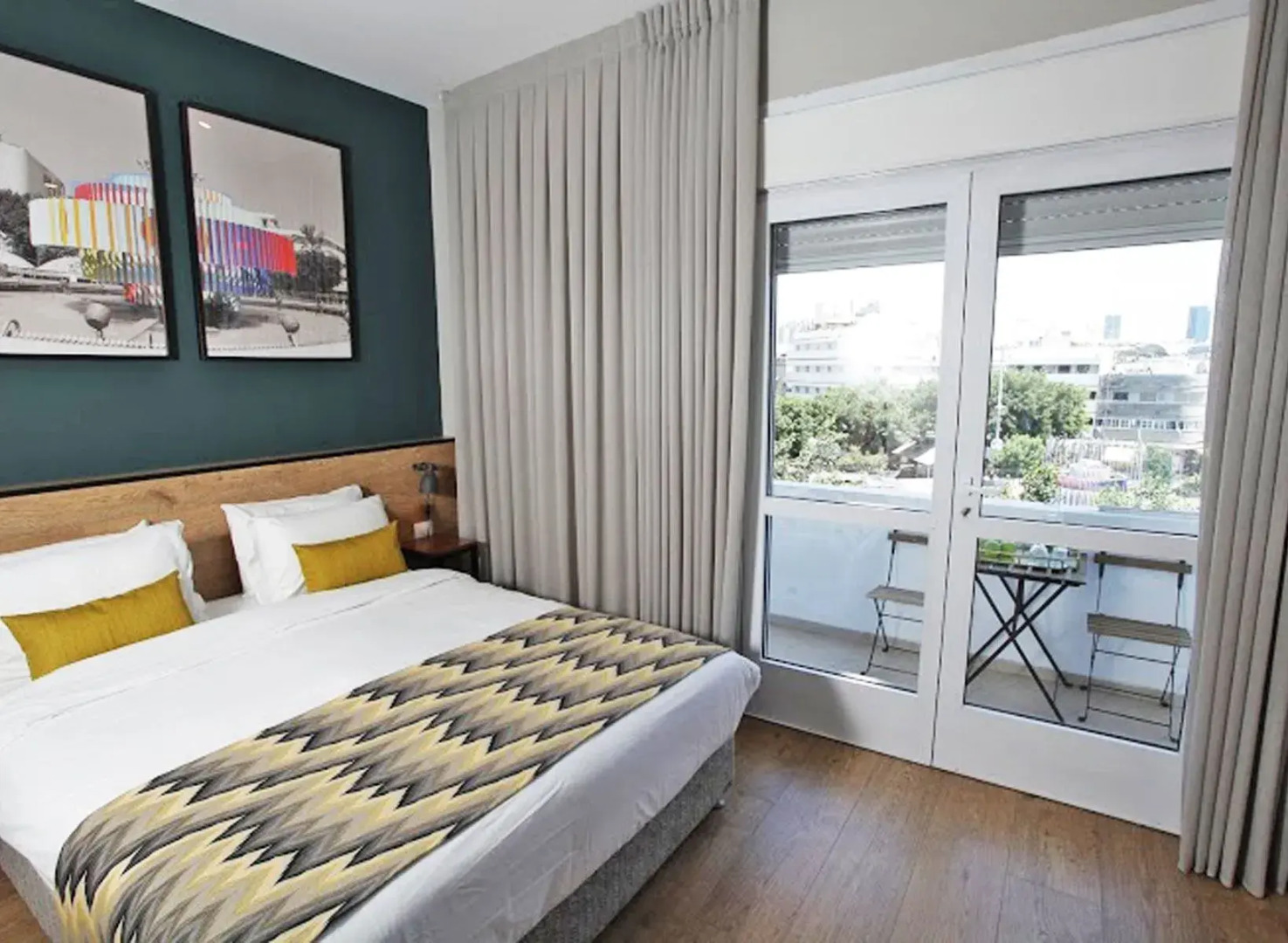 The White House Hotel at Dizengoff Square