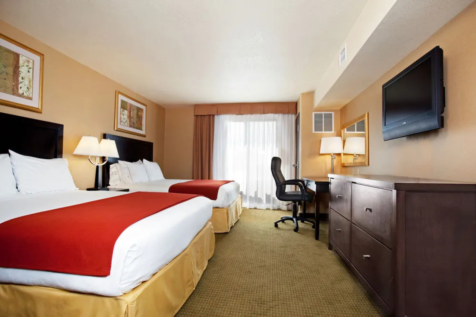 Holiday Inn Express & Suites Goodland