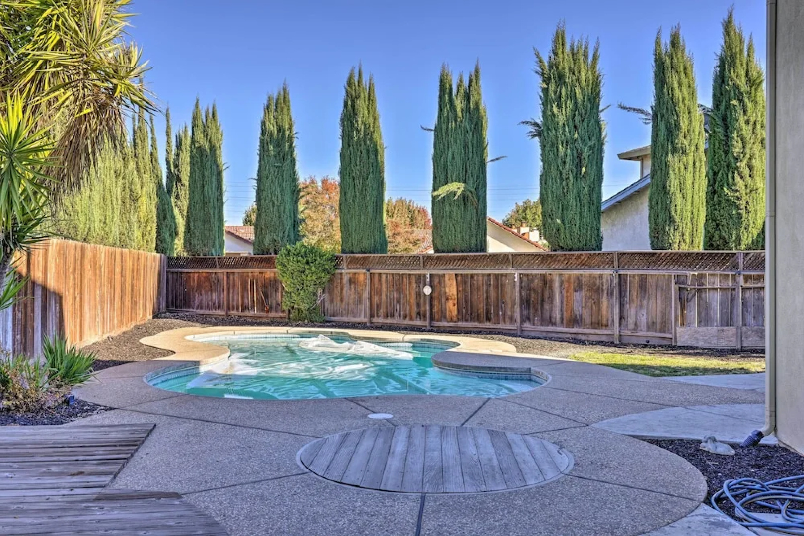 Modesto Home w/ Deck - 2 Mi to Vintage Faire Mall