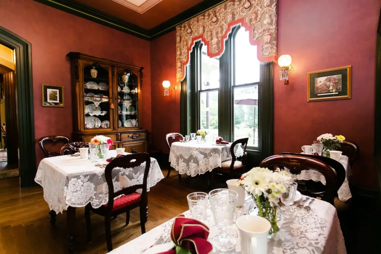 Silas W Robbins House Bed & Breakfast