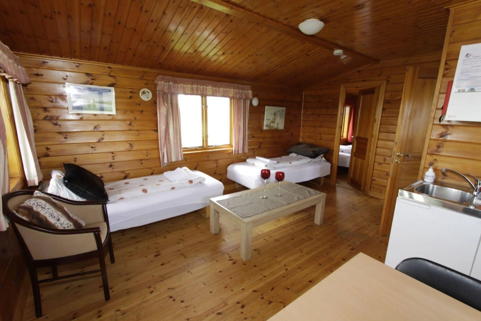 Hellisholar Cottages