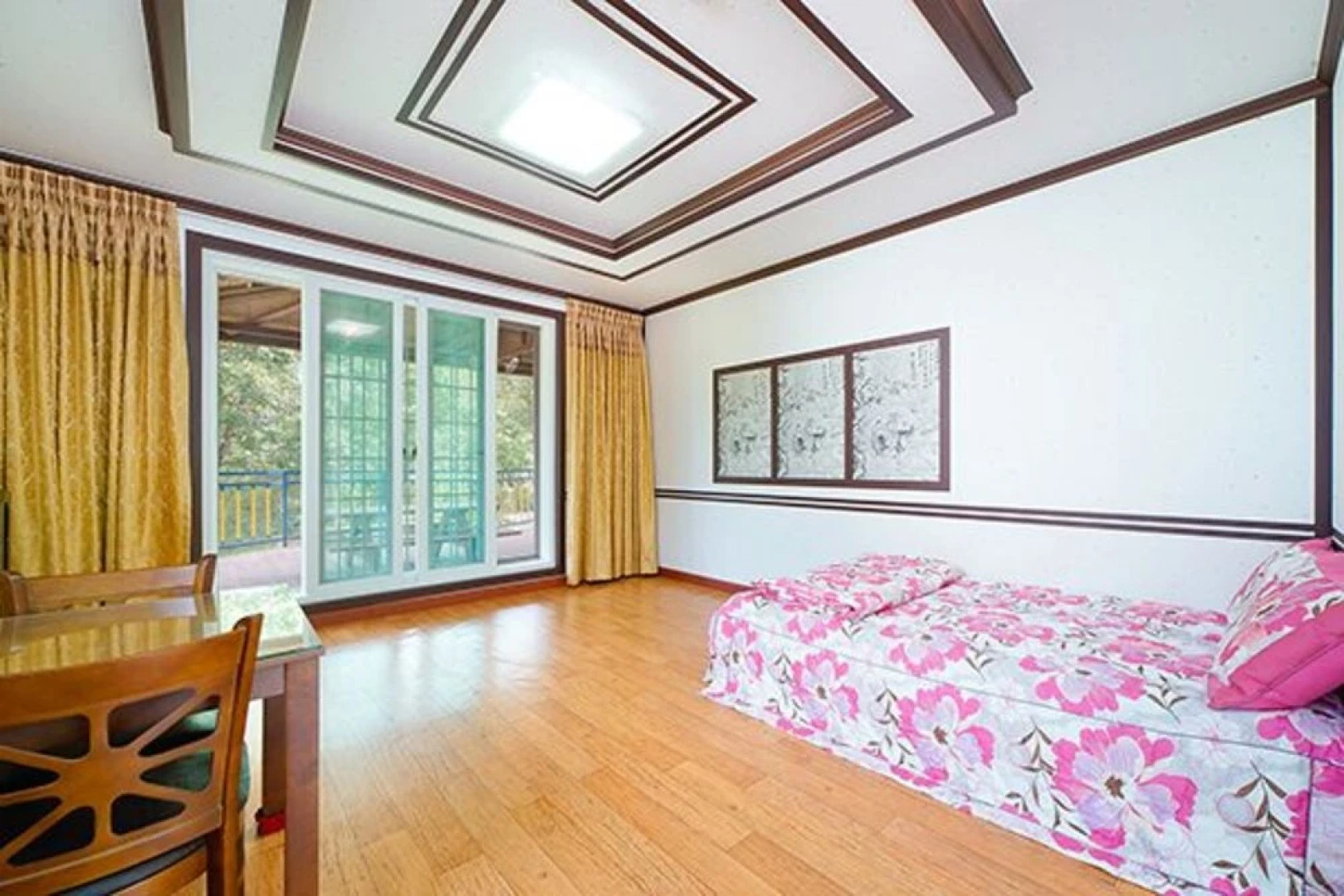 Danyang Countryside Path in Forest Pension