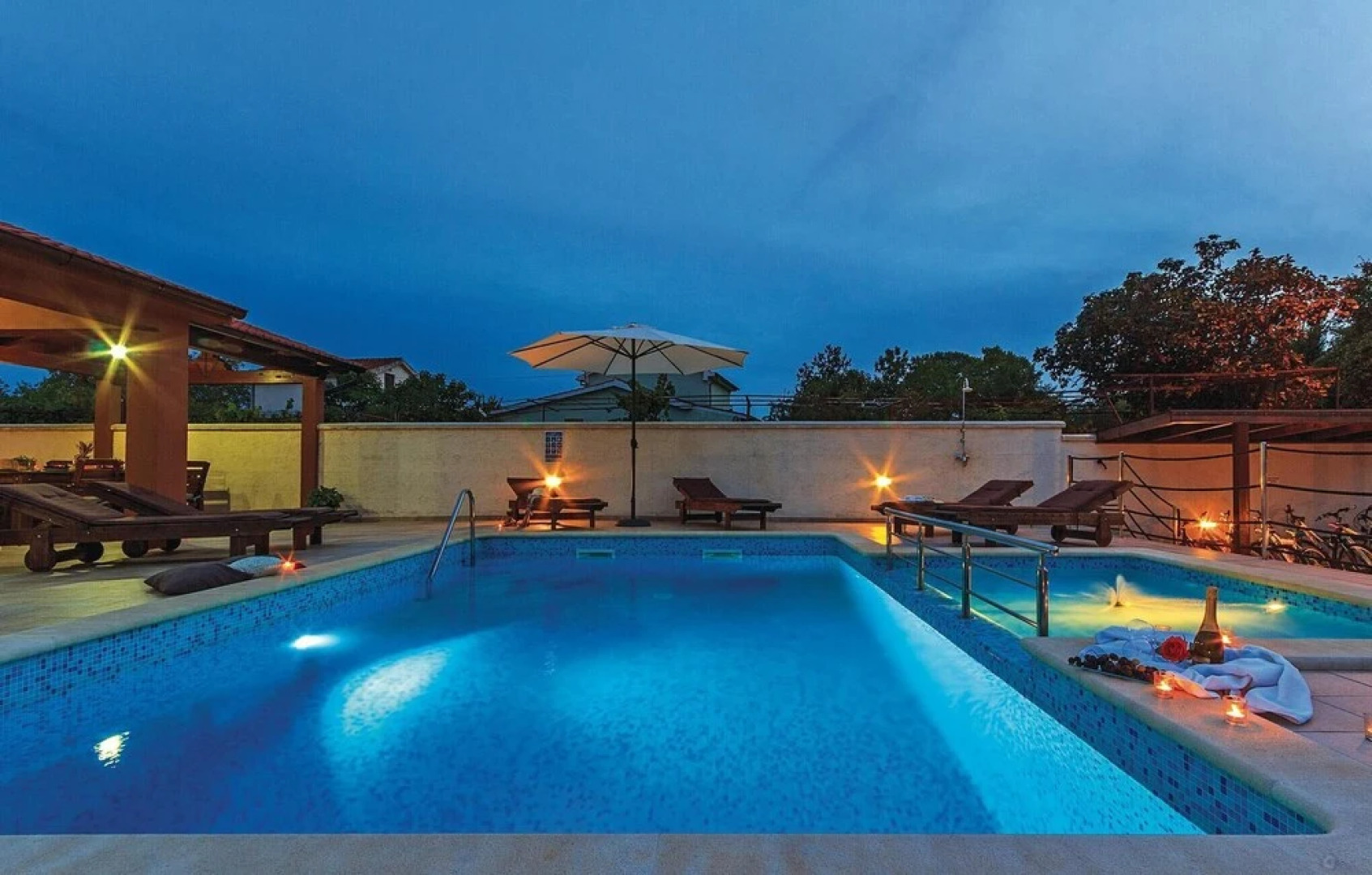 Beautiful Home in Marcana With Wifi and 4 Bedrooms