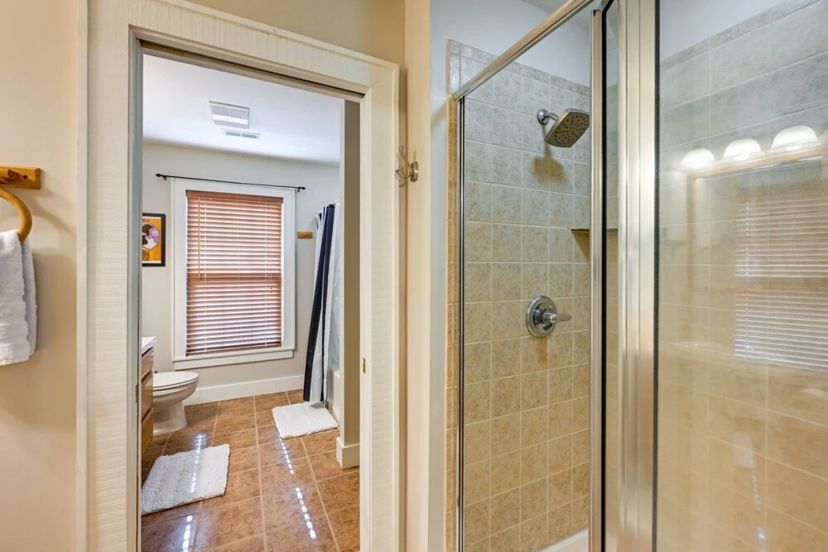 Sapphire Retreat Near Lakes, Trails & Waterfalls!