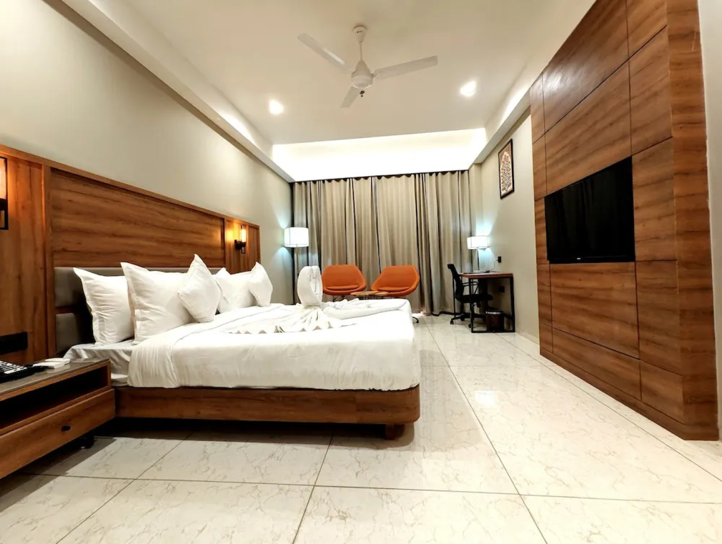 The Sky Imperial Hotel Kailash