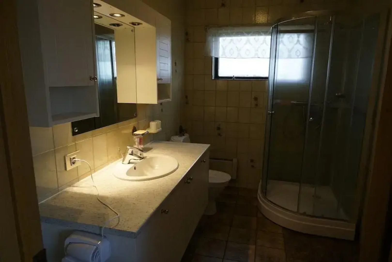 Hlíðarból Apartments