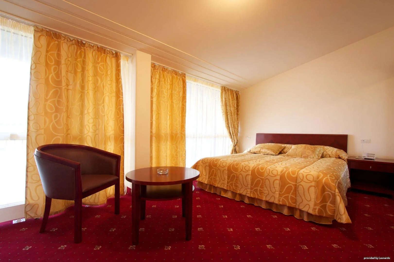 Бест Вестерн Агверан Отель