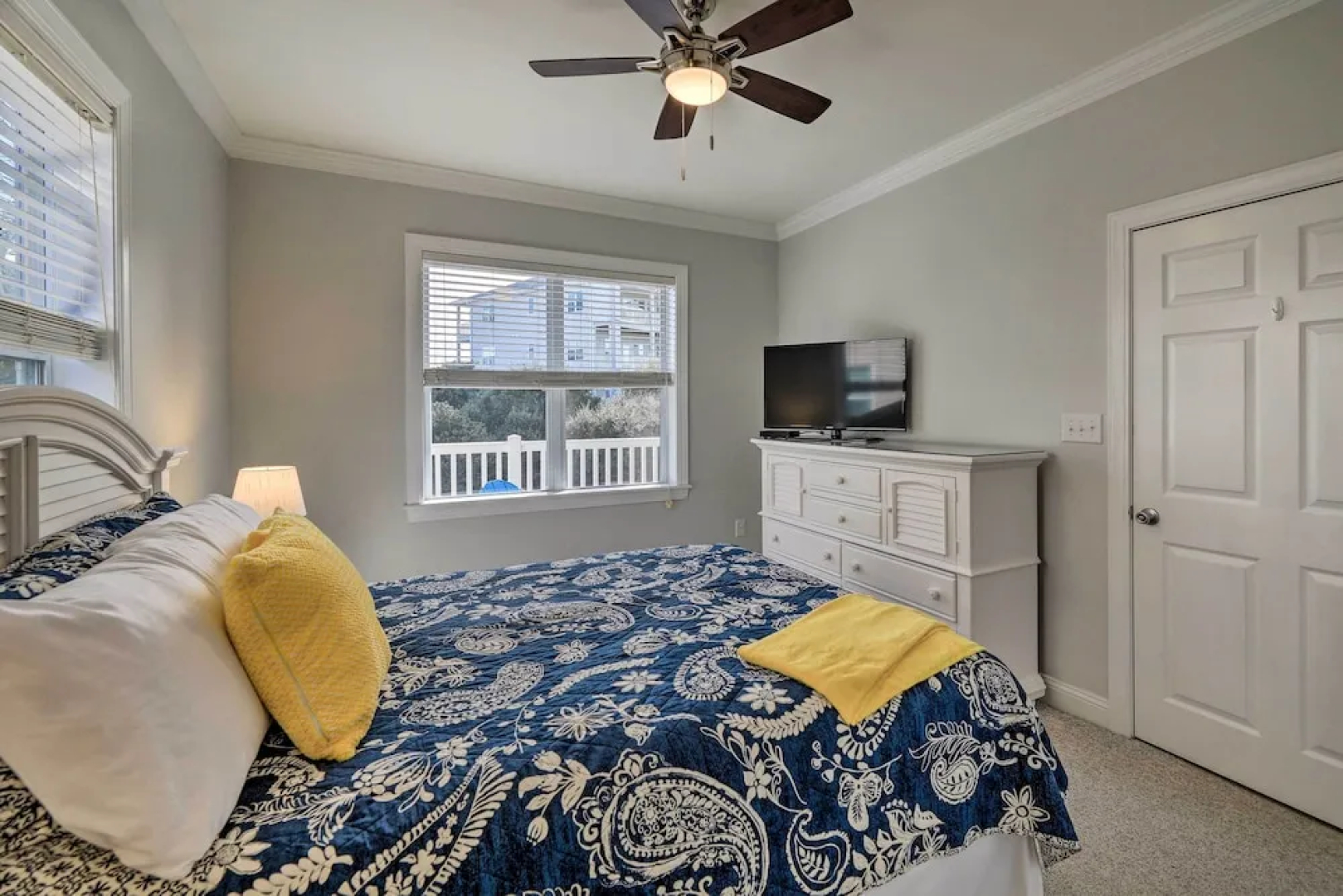 Ocean Club Condo w/ Community Pool & Hot Tub