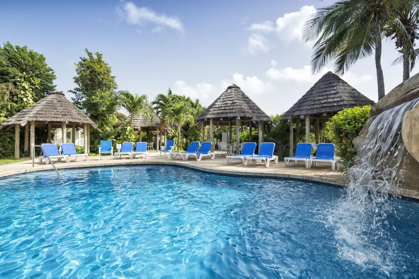 The Verandah Resort & Spa, Long Bay