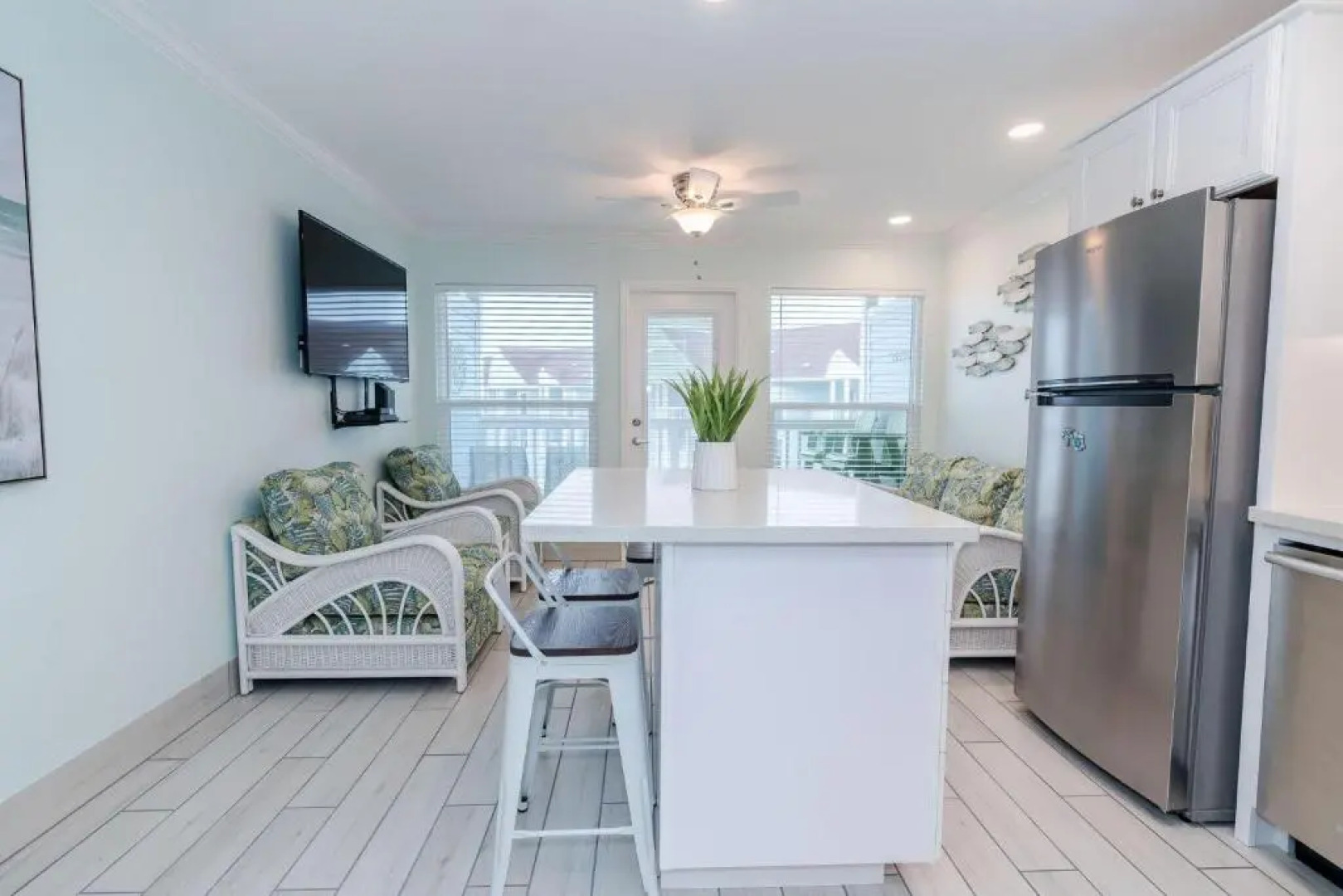 Seascape 2302 Hotel Room