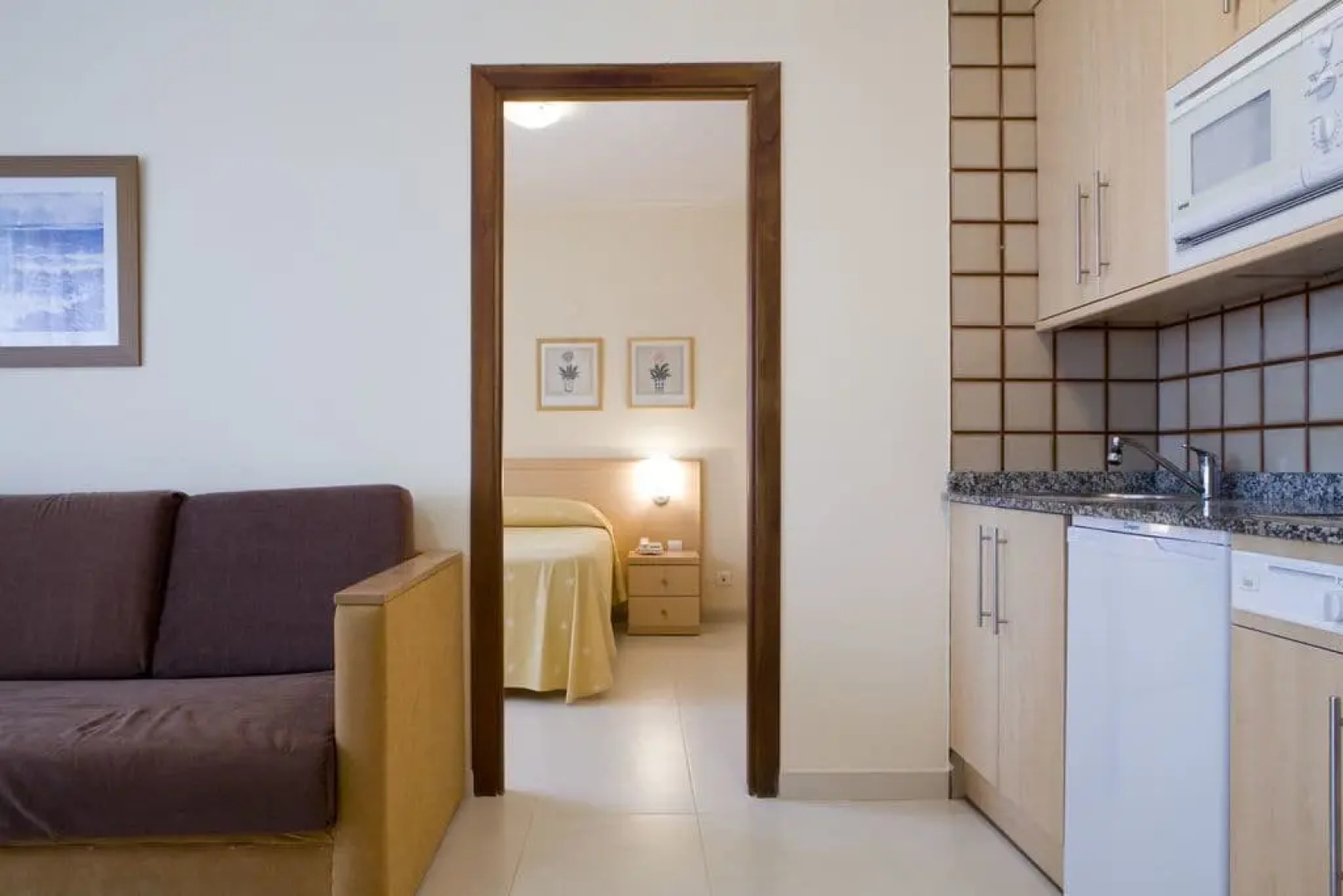 Los Arces de Isla Hotel & Apartamentos