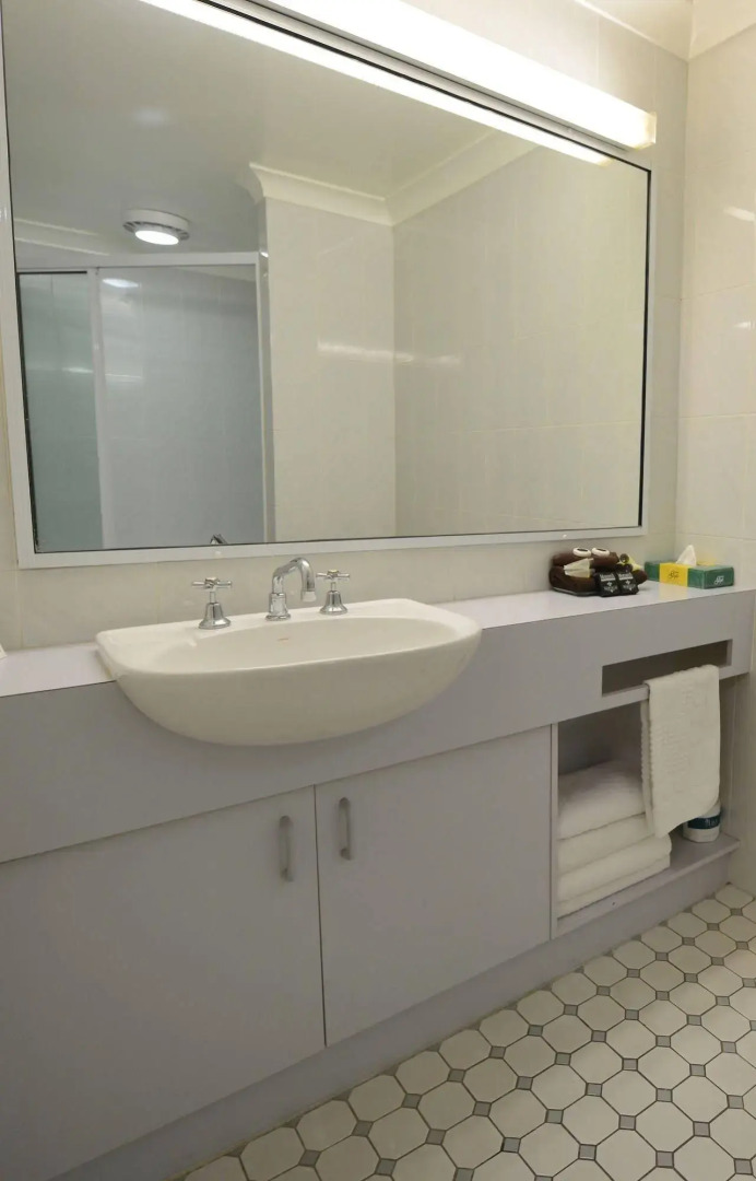 Winning Post Motor Inn