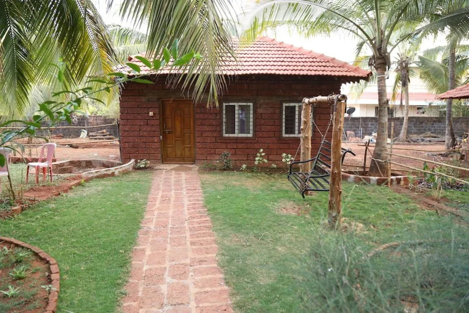 Darya sarang resort & Beer shopee