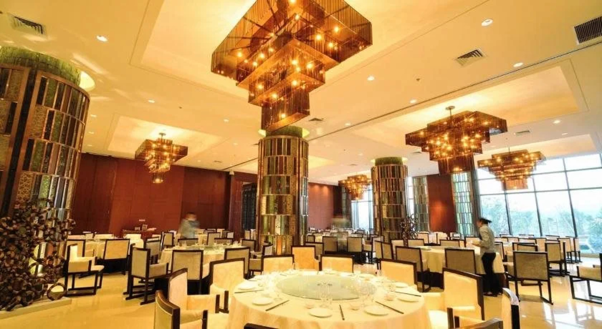 Sanjiang Forest Hot Spring Dumashi Hotel