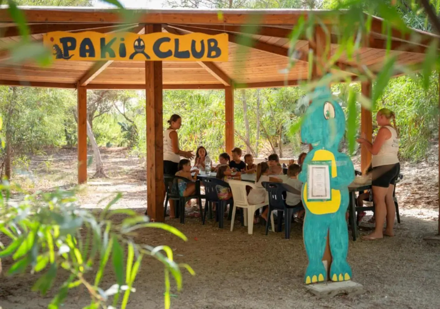 Madama Club Village