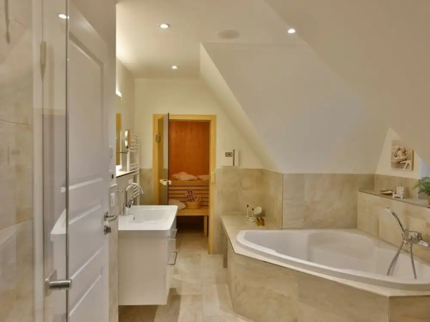 Seeschwalbe Modern Retreat