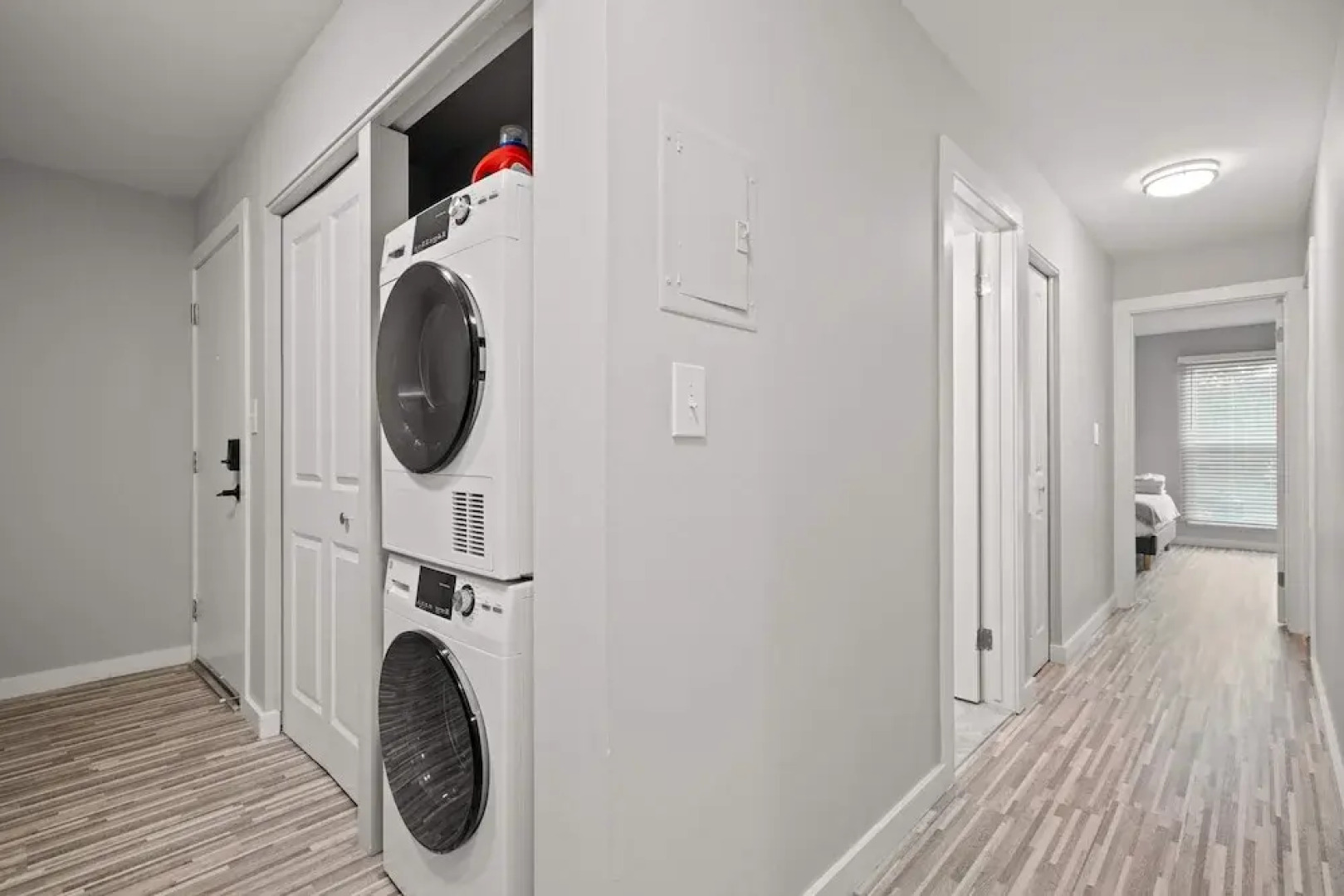 Family Friendly 2BR 2BA in the City