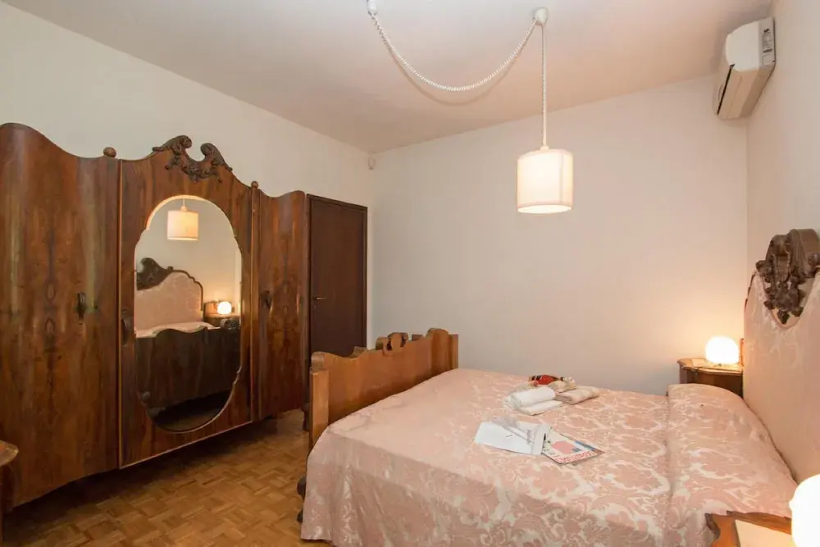 Villa dei Salici con Piscina by Wonderful Italy