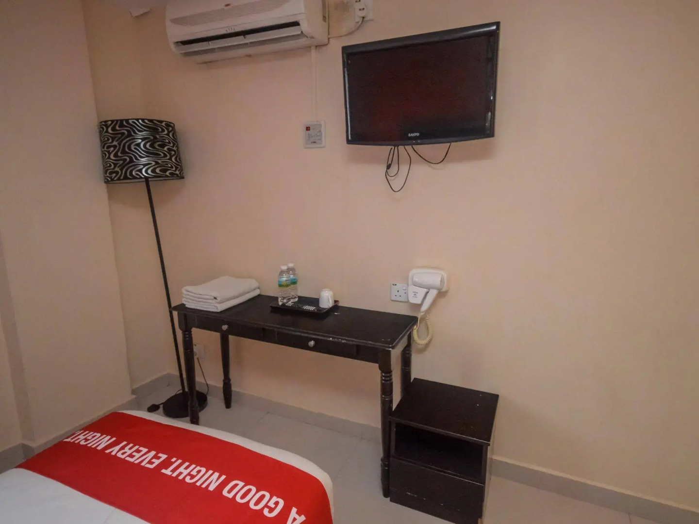 OYO 786 The Citilite Hotel