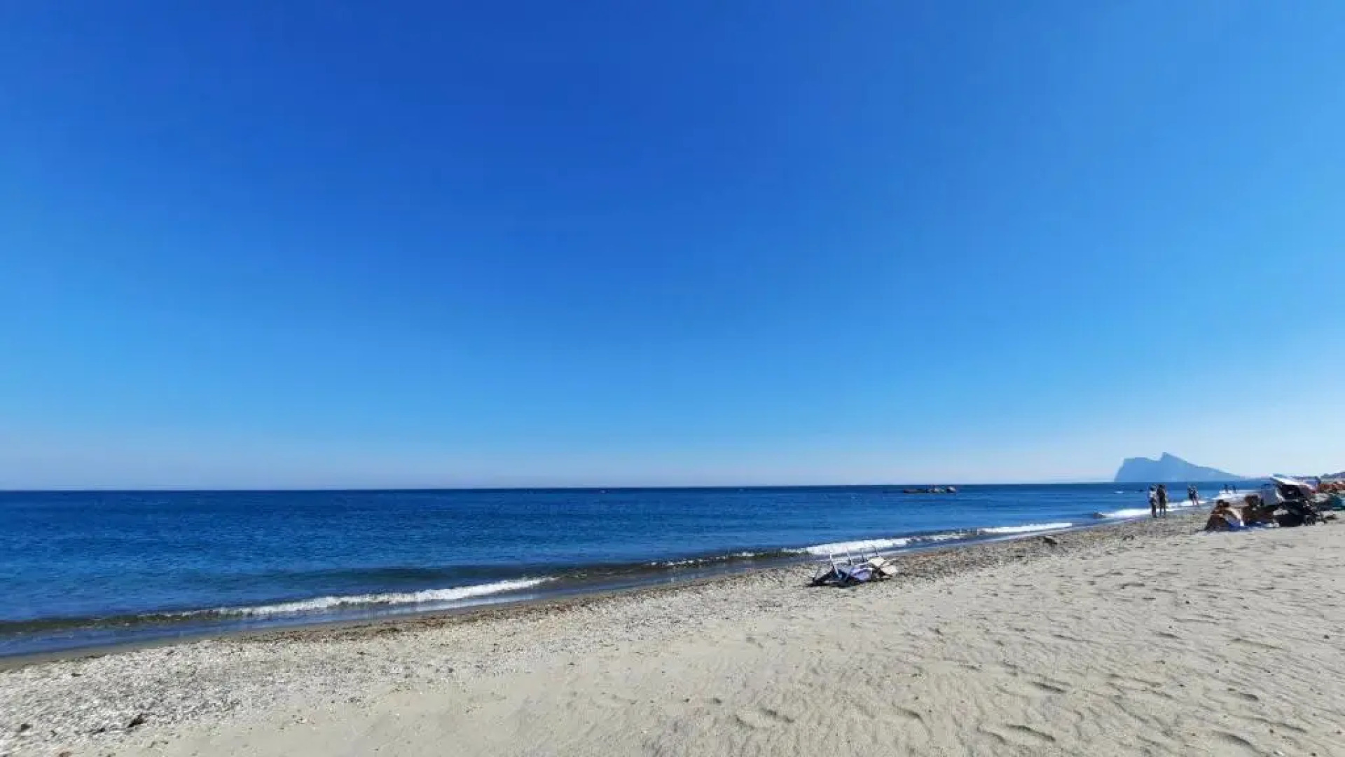 Loma del Rey 56 - casa primera linea de mar