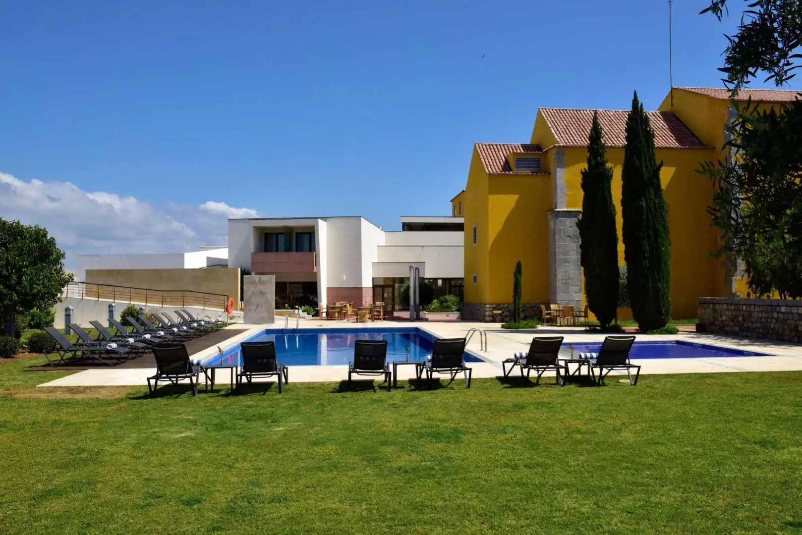 Pousada Convento de Tavira - Historic Hotel