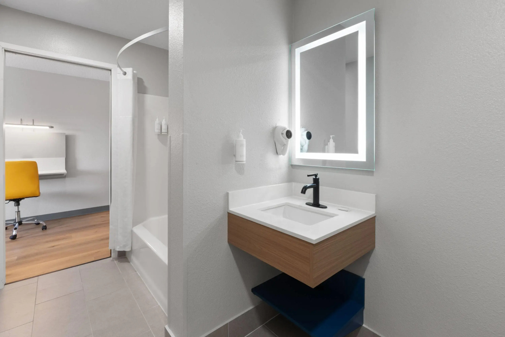 Microtel Inn & Suites by Wyndham Sioux Falls