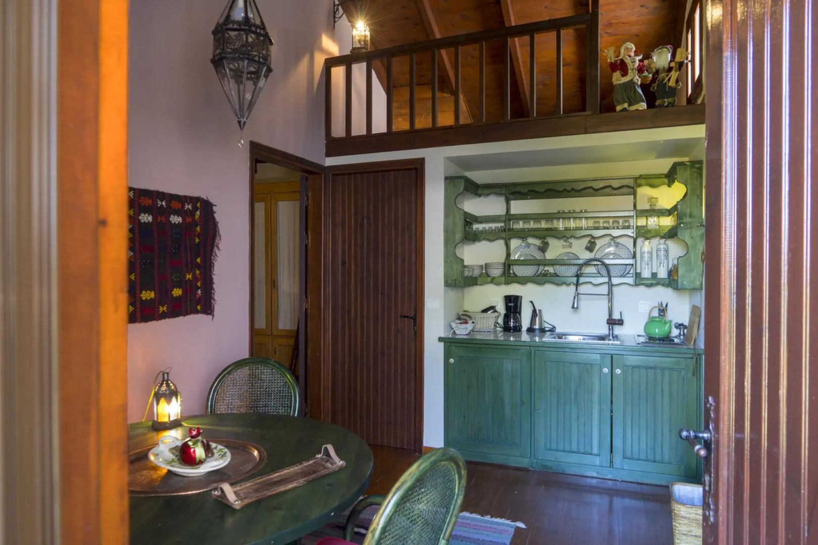 Dandy on the Hill in Parnassus  | Guest House Dafne| 3 people