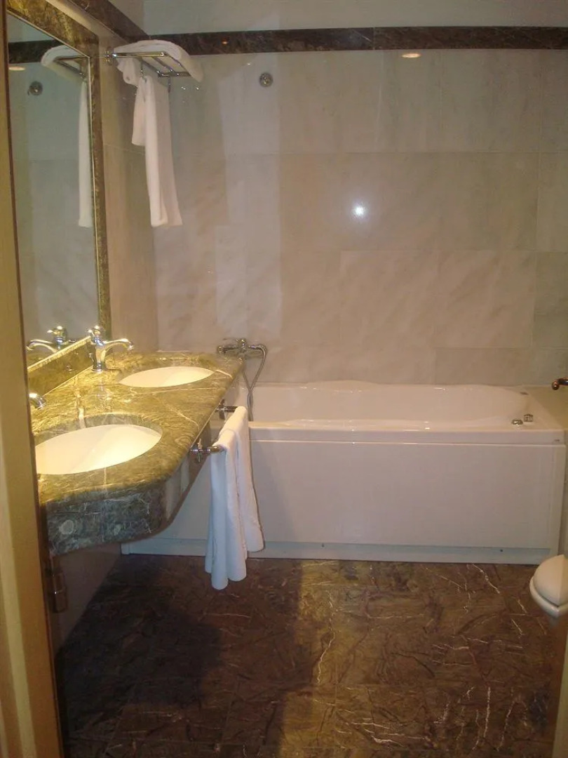 Miramare Palace Hotel