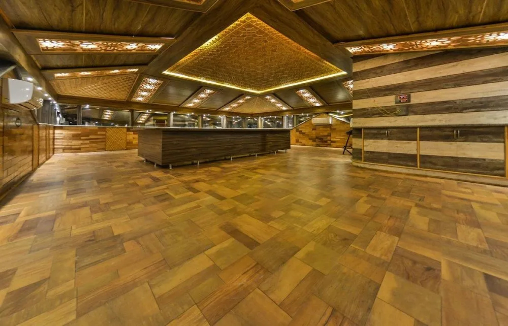 Eden Resorts and suits