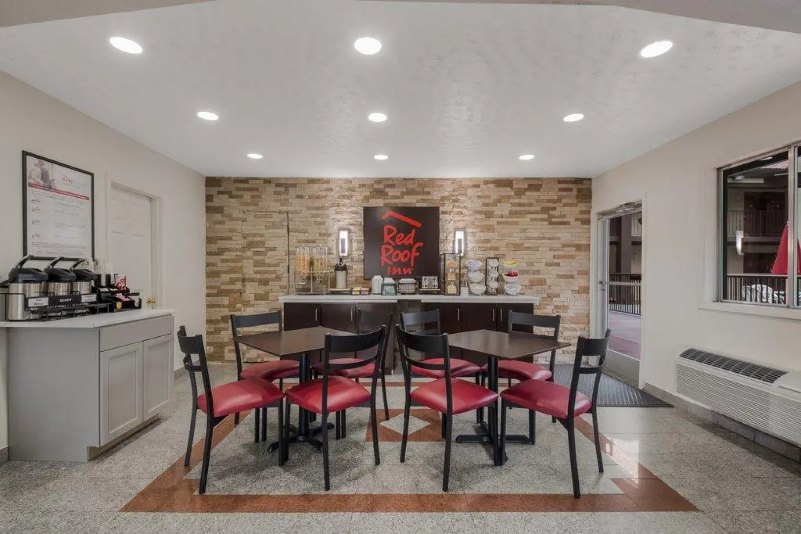 Red Roof Inn Crossville