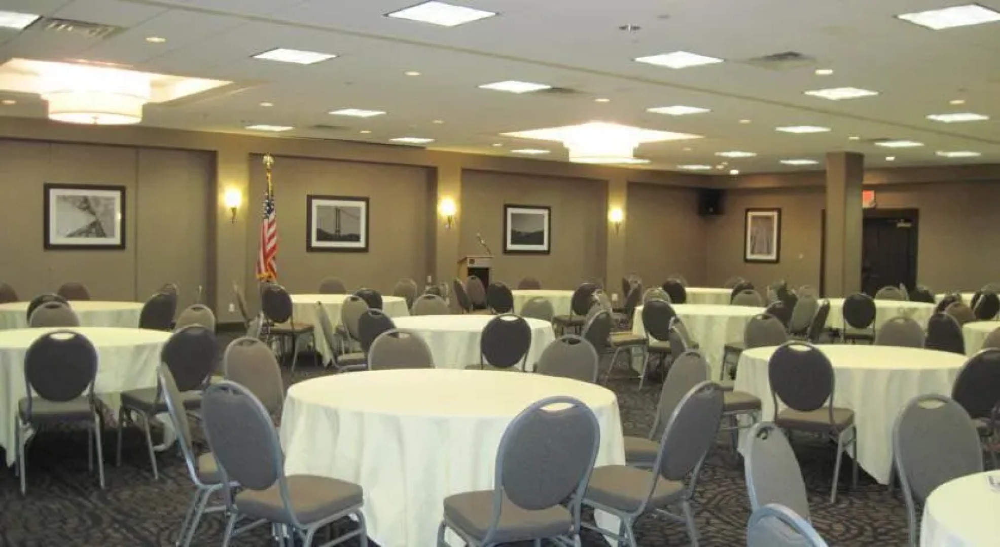 Holiday Inn KINGSTON