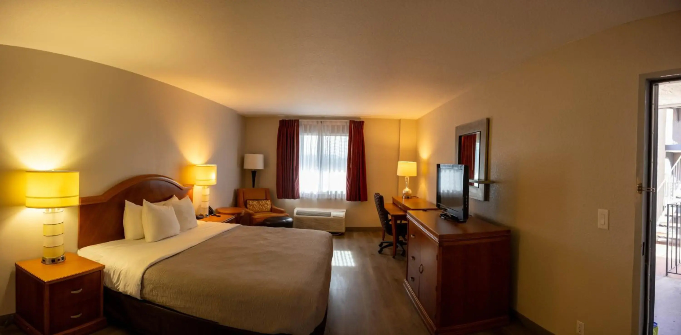 Quality Inn & Suites Lake Havasu City