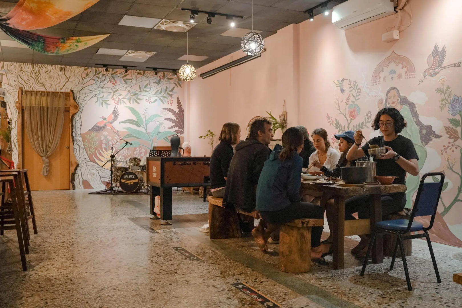 Dulan The Travel Bug Bistro Inn